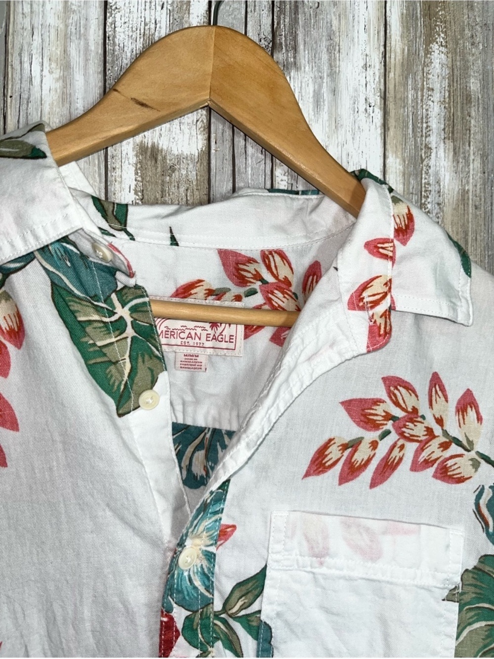 American Eagle Tropical Floral Button Up Shirt Mens Cotton Linen Hawaiian Summer - Picture 3 of 7